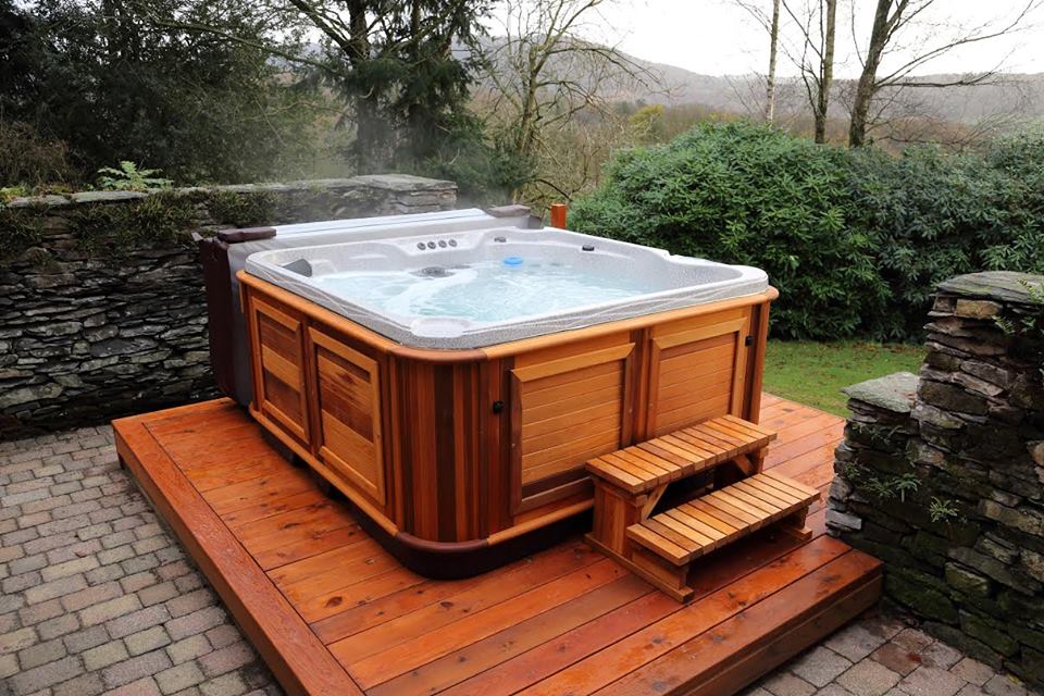 The 10 Best Hot Tubs of 2024