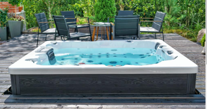 Benefits of Big Hot Tubs