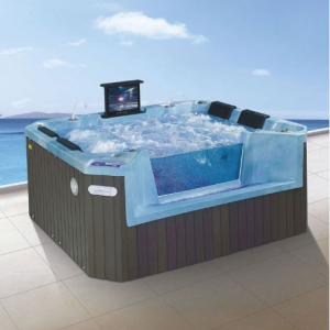 Choosing the Right Big Hot Tub for Your Needs