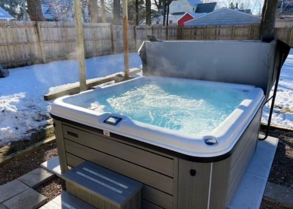 Energy-Efficient Hot Tubs